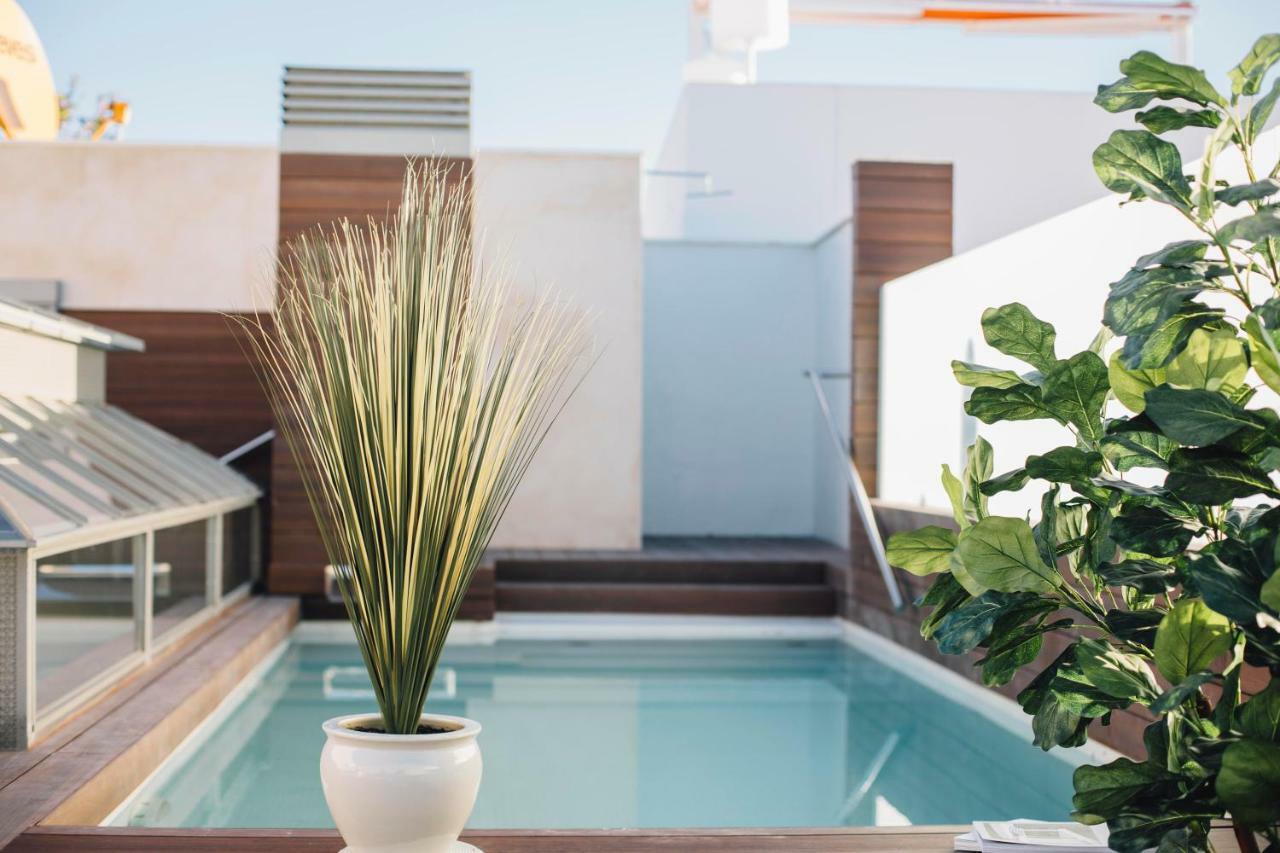 One&Lux Byron Suites, Seville